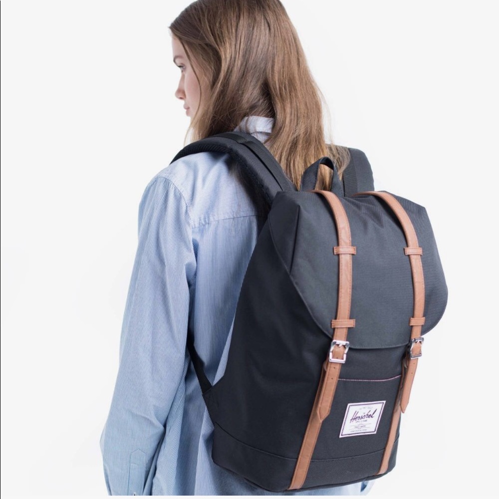 Herschel Retreat Backpack in Black